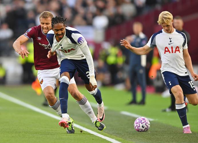 巴黎主帅战术受质疑