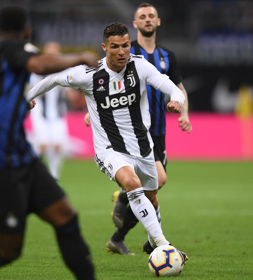 法甲战报：南野拓实一击制胜，十人摩纳哥1-0险胜巴黎