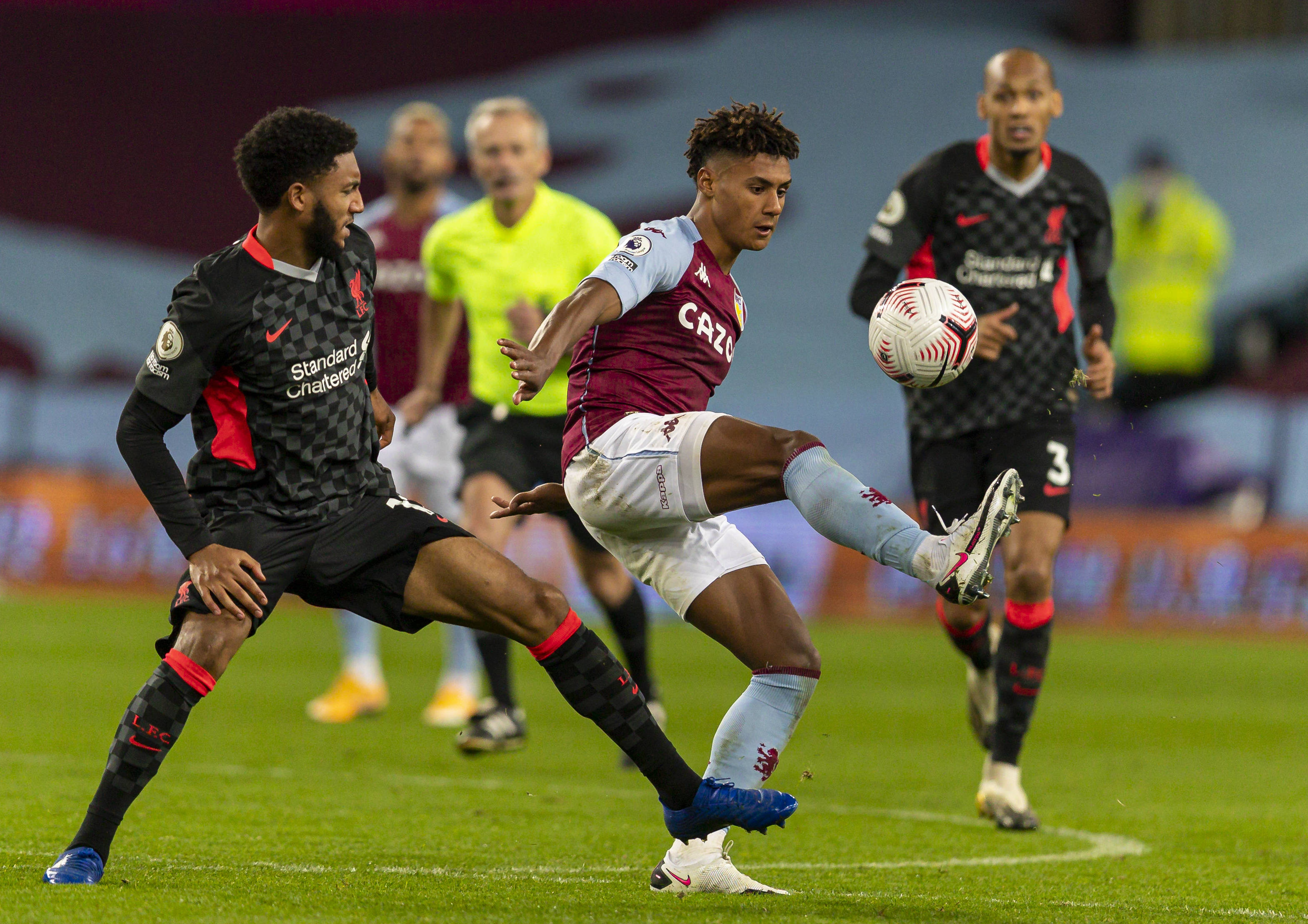 图片报：戴维斯即将复出，穆西亚拉预计明年初回归