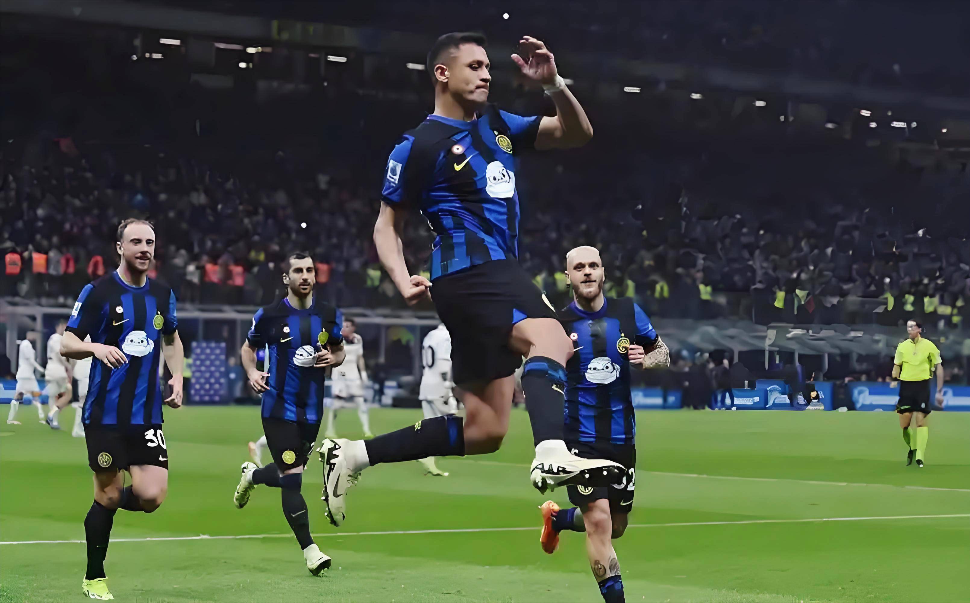 TA：拜仁因迪亚斯更具穿透力，红军逼抢强度因失去他而下降