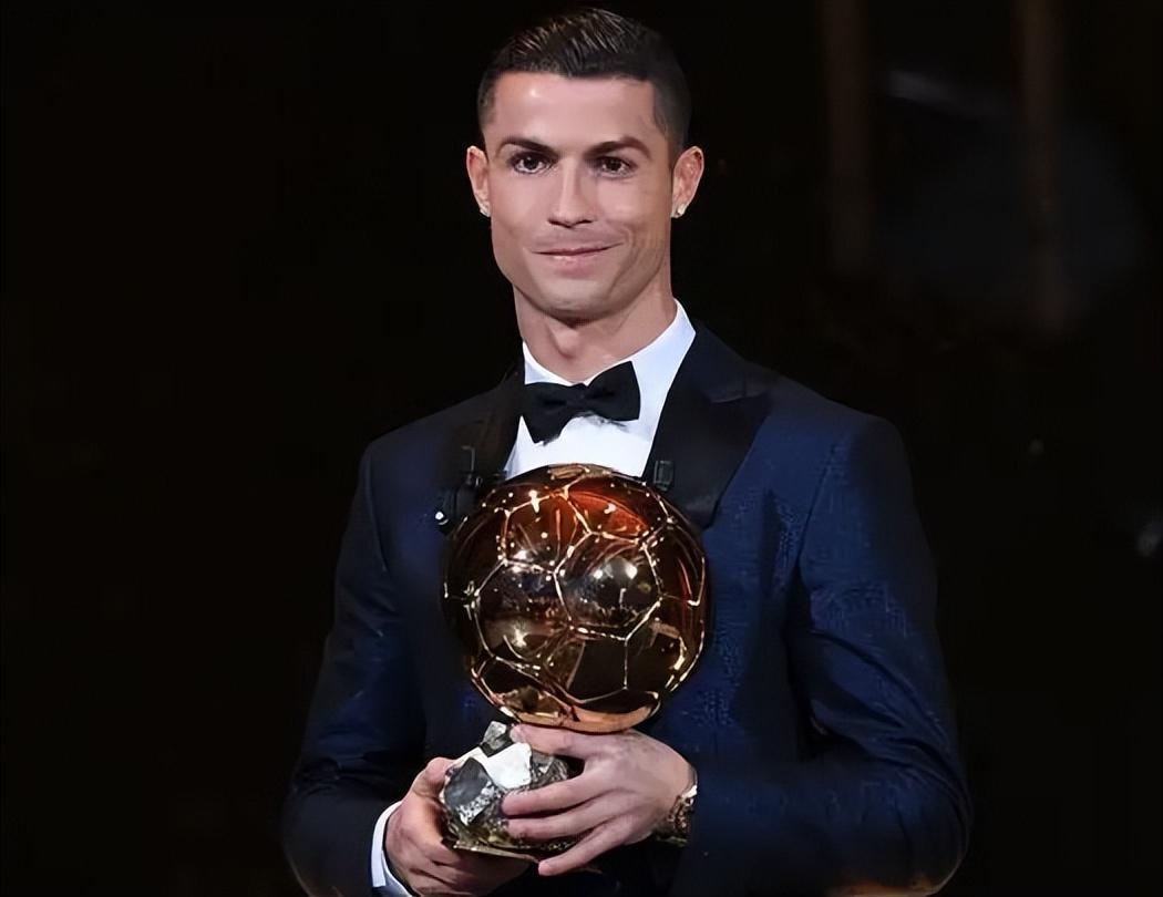 劳塔罗国米生涯欧冠62次出场并列队史第二，仅次于萨内蒂